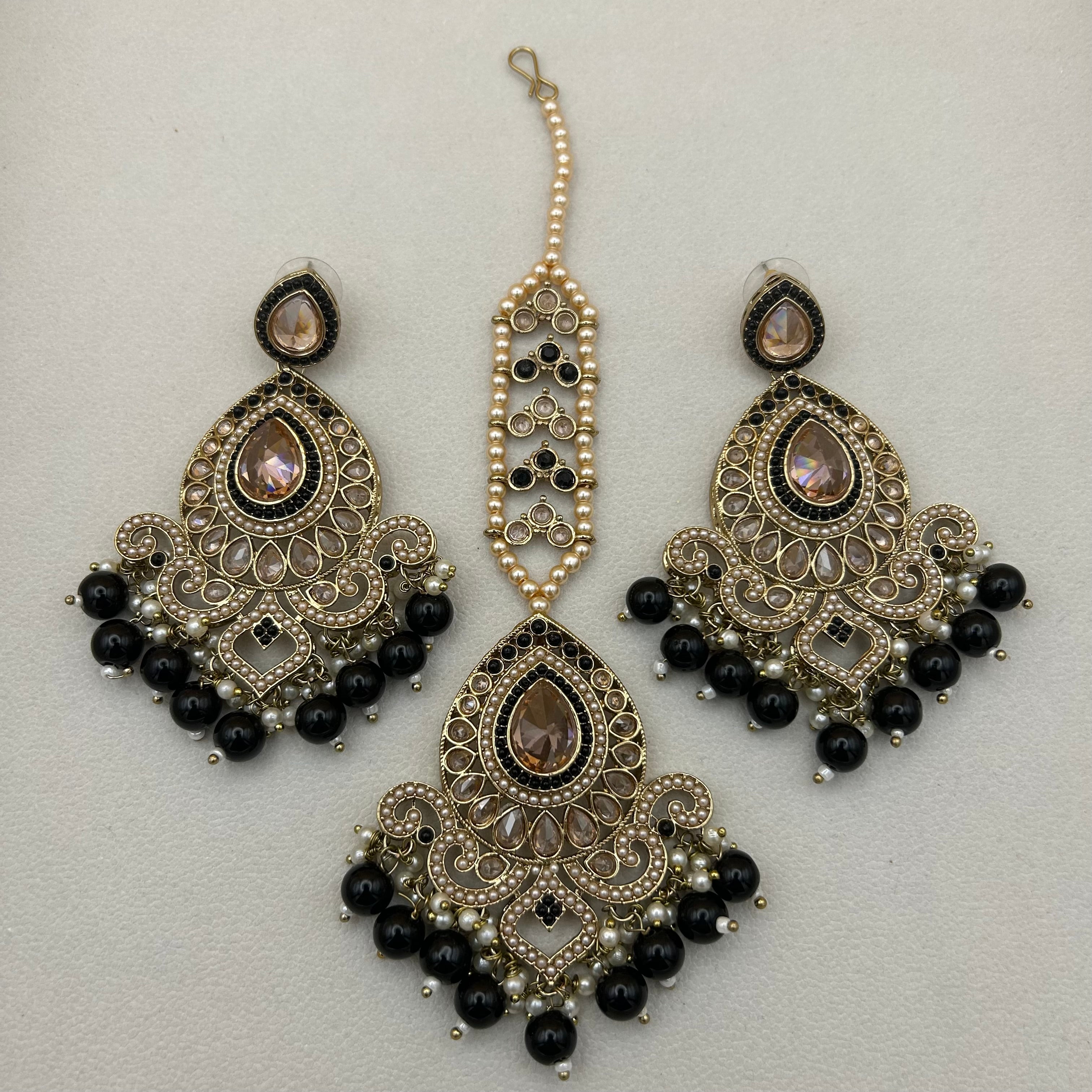 Mohini Tikka Set