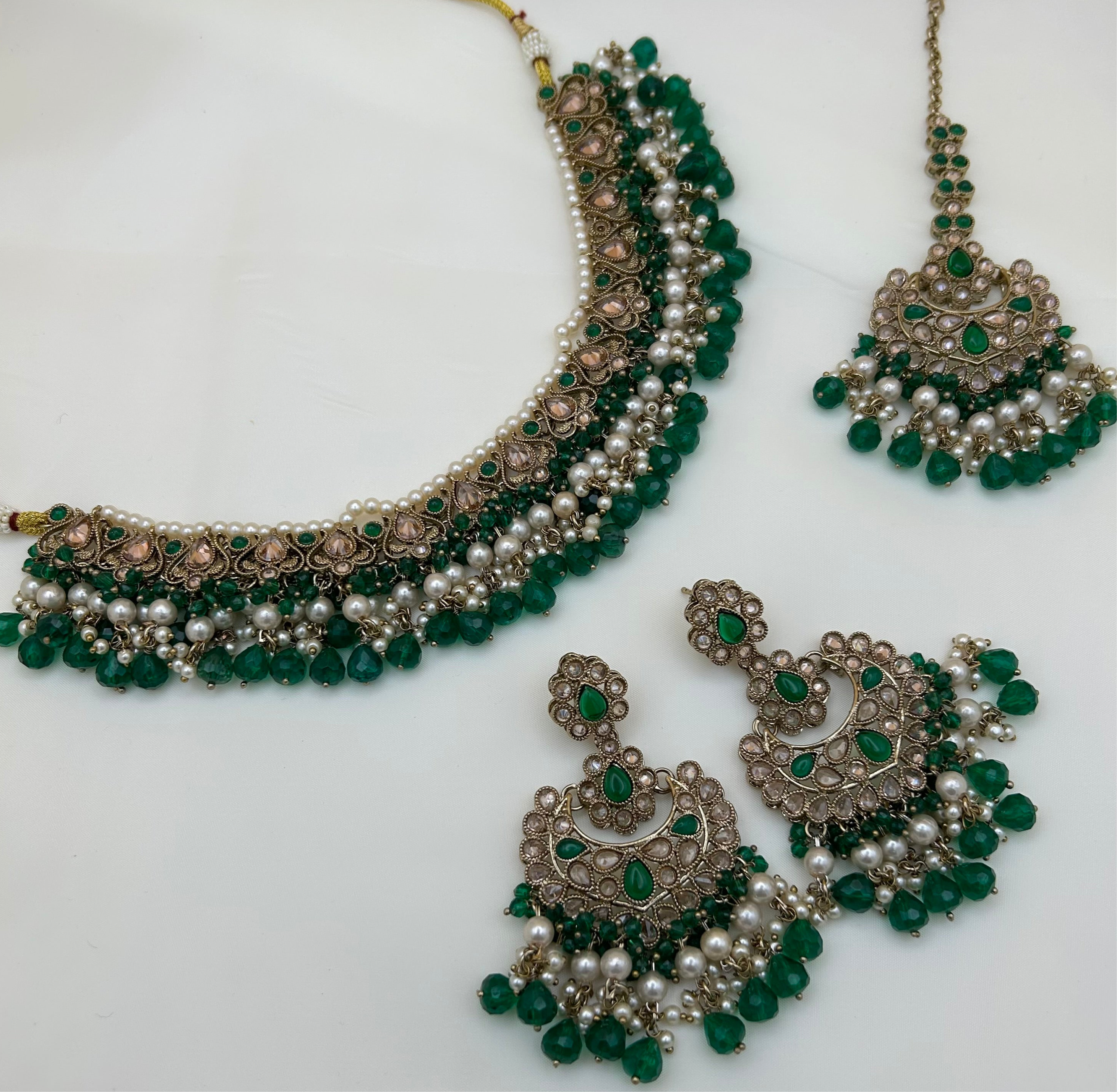 Amaira Necklace Set