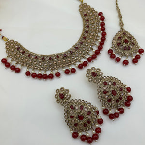 Ruchi Necklace Set