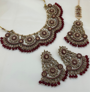 Amara Necklace Set
