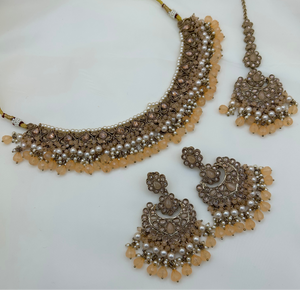 Amaira Necklace Set