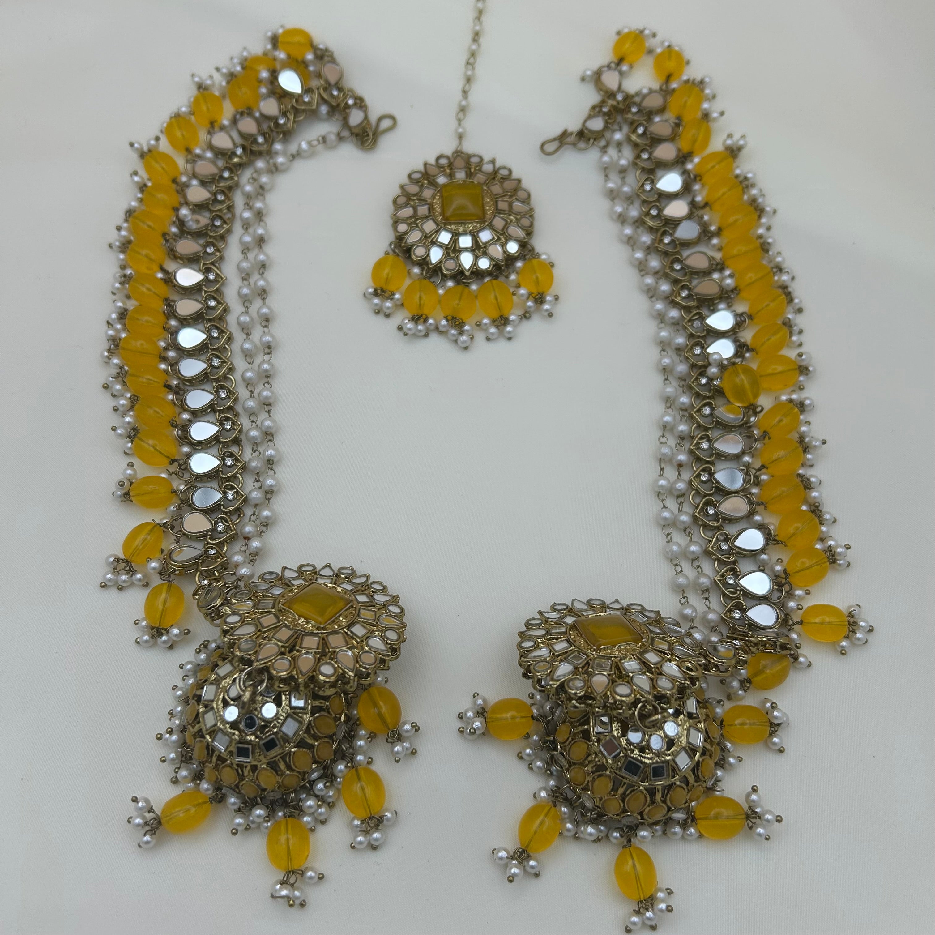 Aleena Tikka Set