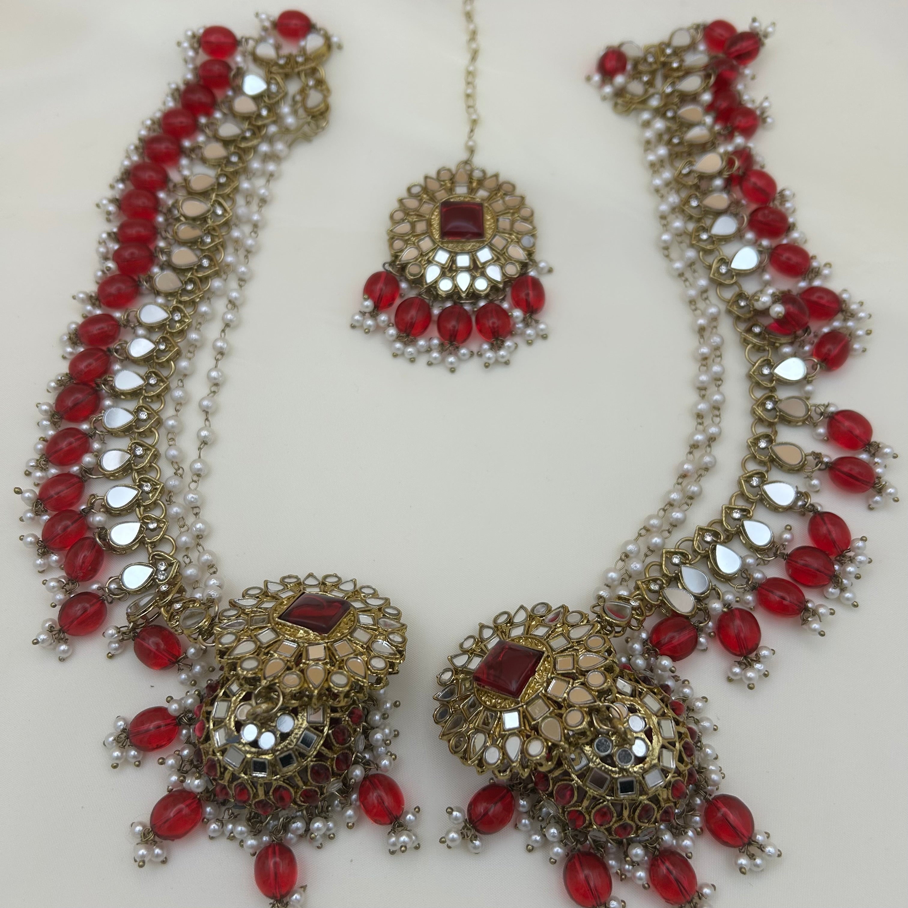 Aleena Tikka Set
